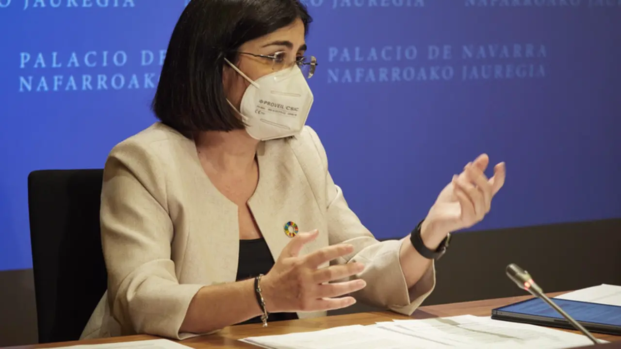  La ministra de Sanidad, Carolina Darias, en una rueda de prensa en el Palacio de Navarra de Pamplona tras presidir el Consejo Interterritorial de Sanidad, a 2 de junio de 2021. - EDUARDO SANZ-EUROPA PRESS 