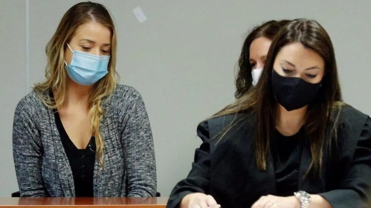  Maje, a la izquierda de la imagen, durante el juicio - POOL - Archivo 