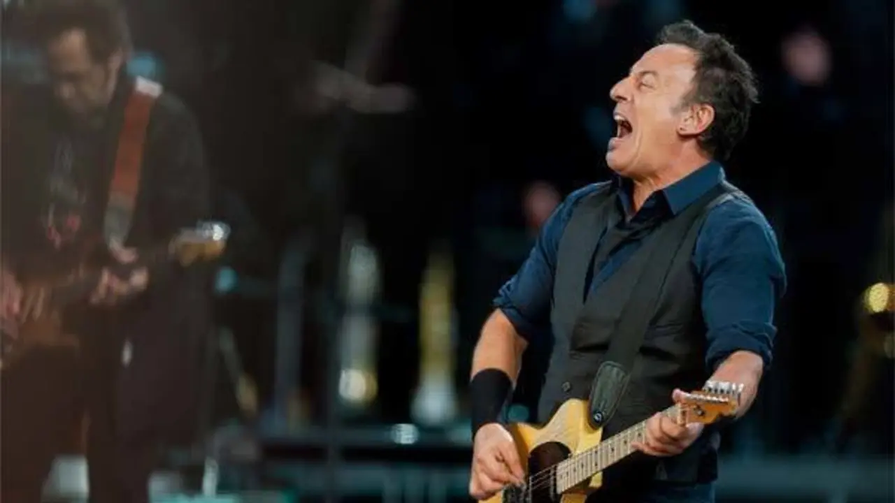  Bruce Springsteen. - Twitter @ 