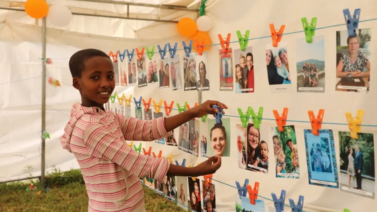  Woinitu, 10-year-old girl, together with her mother (Agernesh Kassa) at home and at Dembia AP compound choosing her sponsor Dianne on 12 October 2020. - EPHREM ABEBE, KEBEDE GIZACHEW 