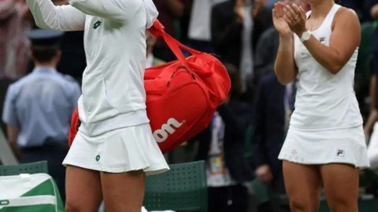  Twitter: @CarlaSuarezNava 