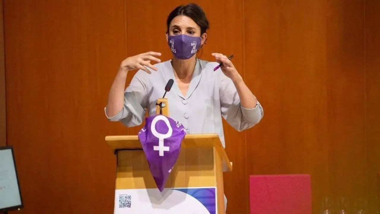  La ministra de Igualdad, Irene Montero, interviene en la inauguraci&oacute;n del I Congreso Internacional de Educaci&oacute;n y G&eacute;nero, a 7 de julio de 2021, en Soria, Castilla y Le&oacute;n, (Espa&ntilde;a). Soria celebra el I Congreso de Educaci&oacute;n y G&eacute;nero desde este mi&eacute;rcoles, 7 - Concha Ortega Oroz - Europa Press 