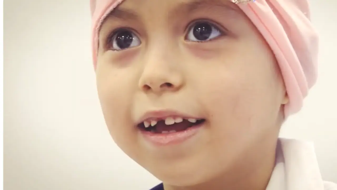  Ahinara al recibir el alta 