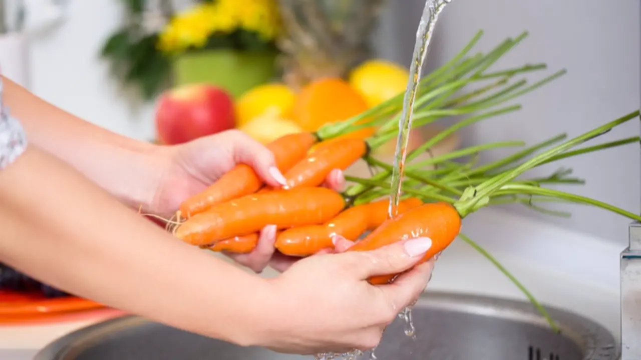  Lavar alimentos, zanahorias, hortalizas, verdura - GO FIT - Archivo 