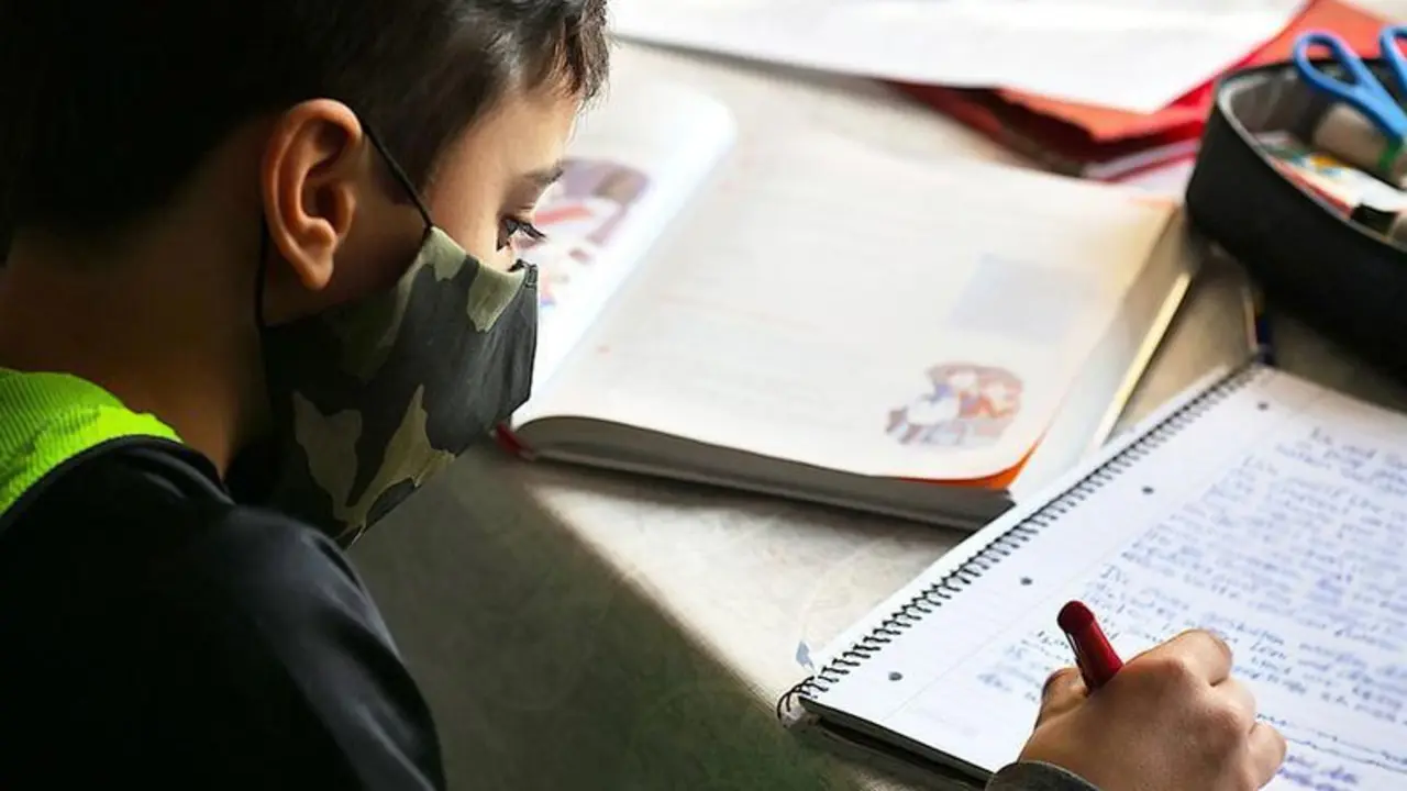  Un alumno, en su centro educativo. 