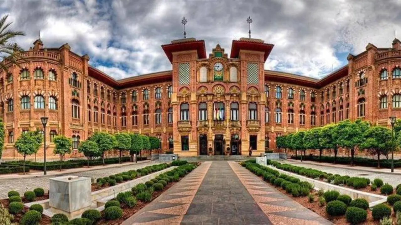  uco_fachada_edificio 