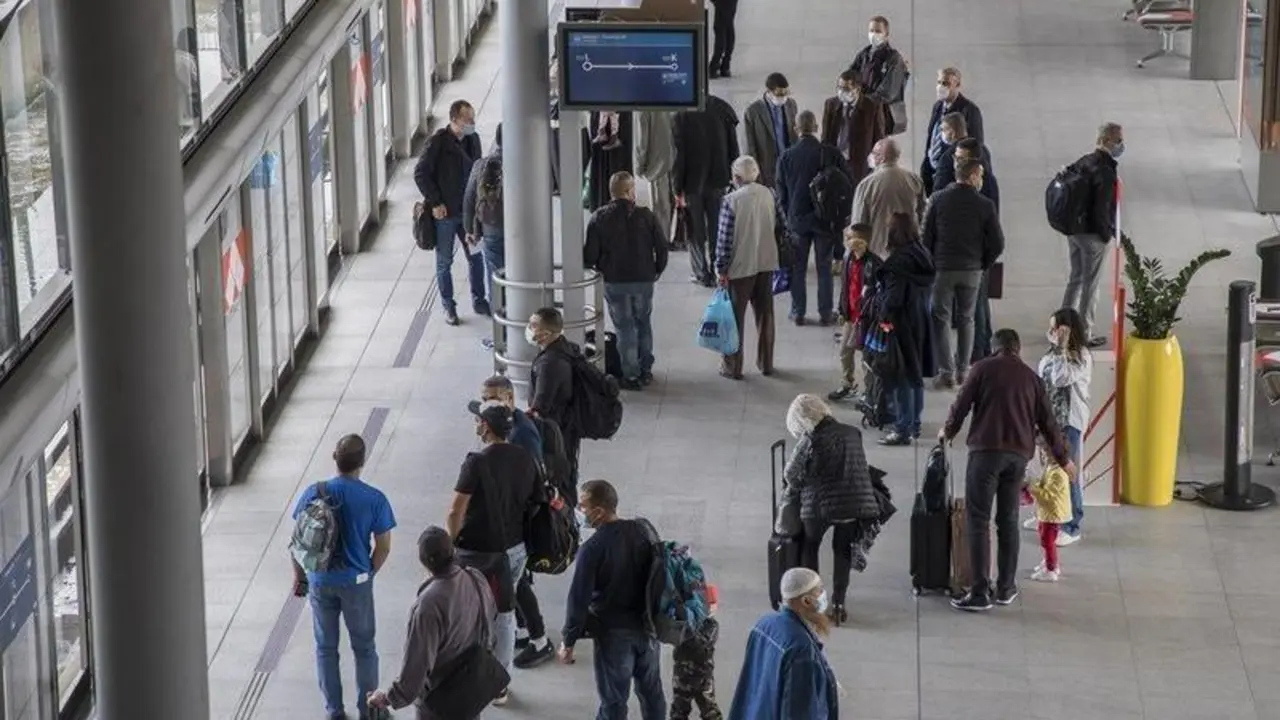  Terminal del aeropuerto Charle de Gaulle de Par&iacute;s - VINCENT ISORE / ZUMA PRESS / CONTACTOPHOTO 
