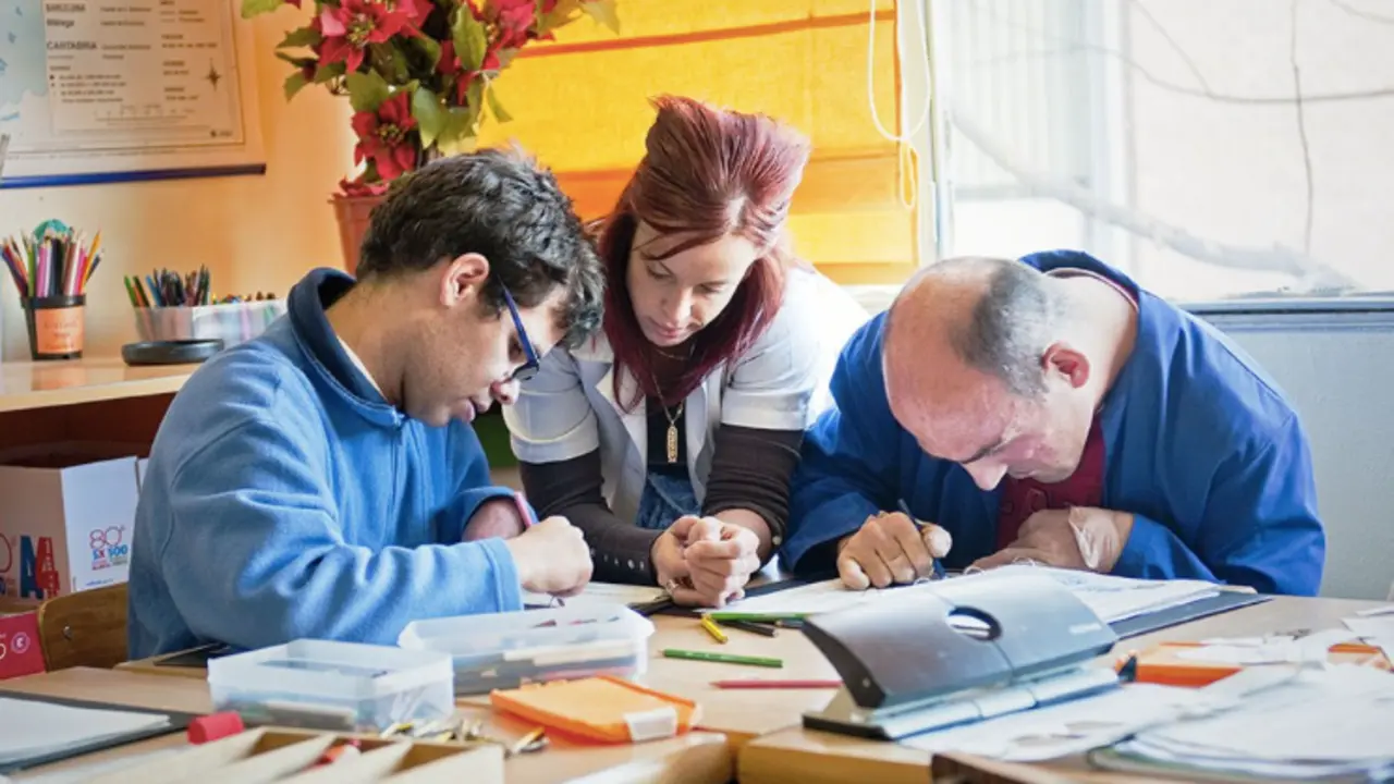  Personas con Discapacidad 