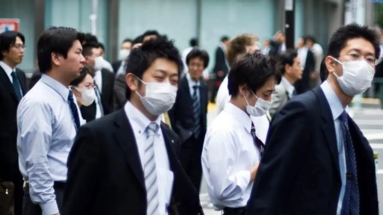  Ciudadanos japoneses con mascarilla. Japonismo.com 