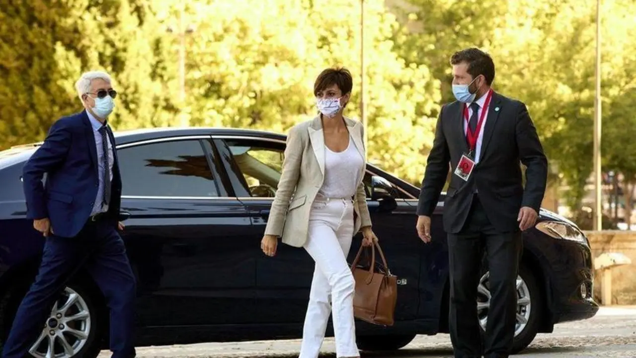  La ministra de Pol&iacute;tica Territorial, Isabel Rodr&iacute;guez, a su llegada a la Plaza Mayor de Salamanca para celebrar la XXIV Conferencia de Presidentes, a 30 de julio de 2021, en Salamanca, Castilla y Le&oacute;n (Espa&ntilde;a). Los tres grandes temas a tratar en esta reun - Jes&uacute;s Hell&iacute;n - Europa Press 
