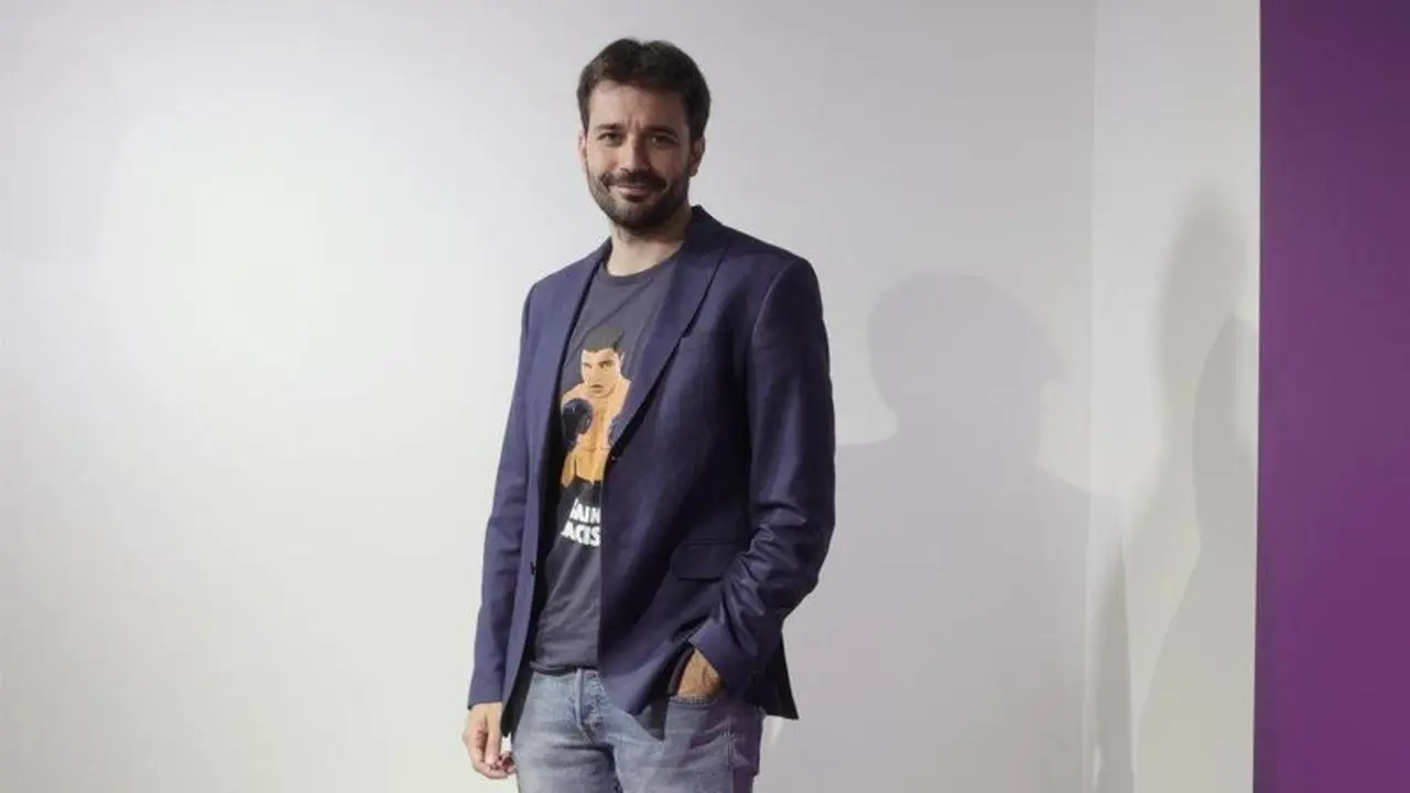  El secretario primero de la Mesa del Congreso y secretario de Educaci&oacute;n de la direcci&oacute;n estatal de Podemos, Javier S&aacute;nchez Serna- EUROPA PRESS 