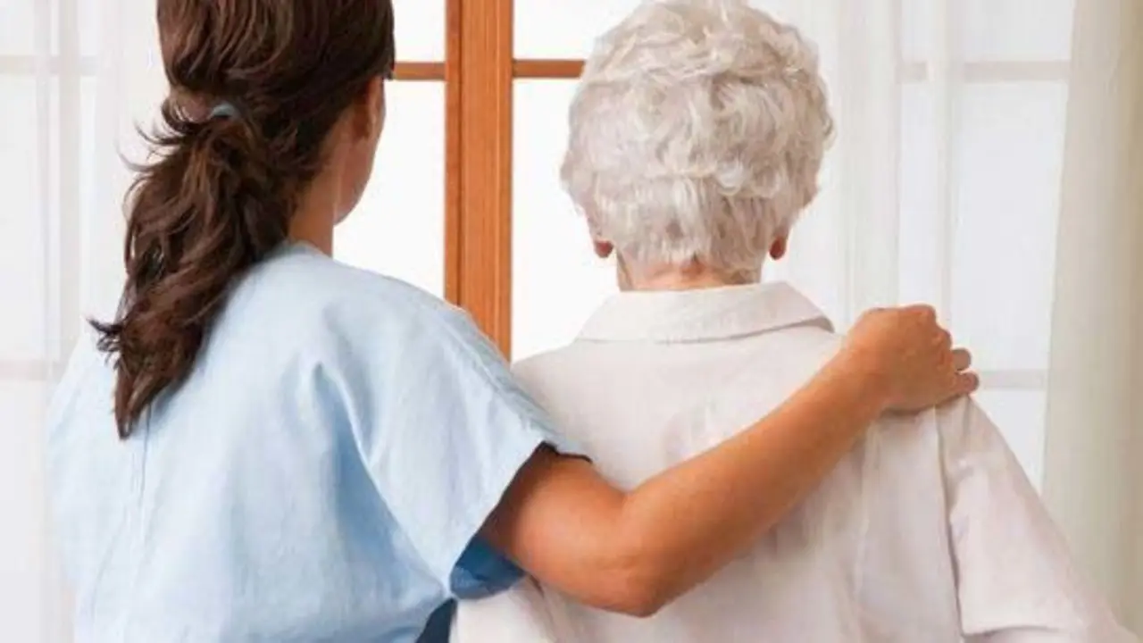  Ciudadora de ancianos. Imagen de archivo 