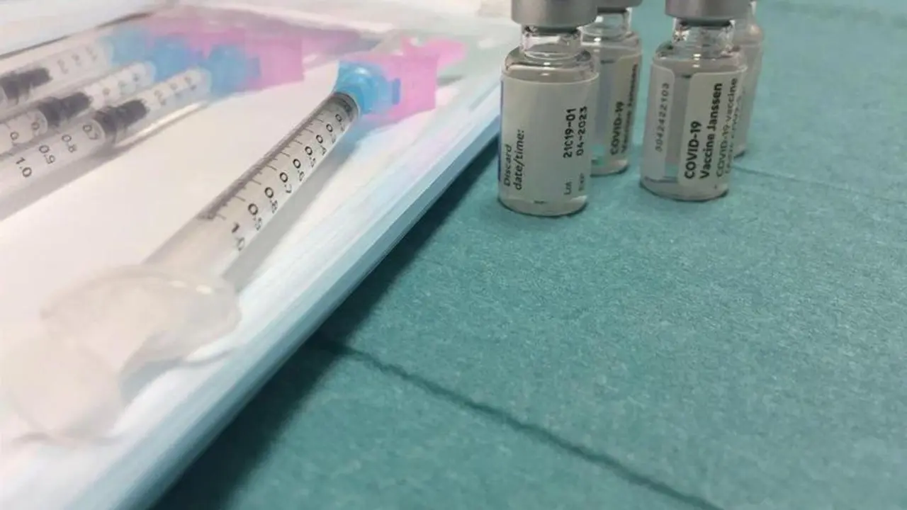  Vacunas contra la COVID-19 - GOBIERNO DE CANARIAS - Archivo 