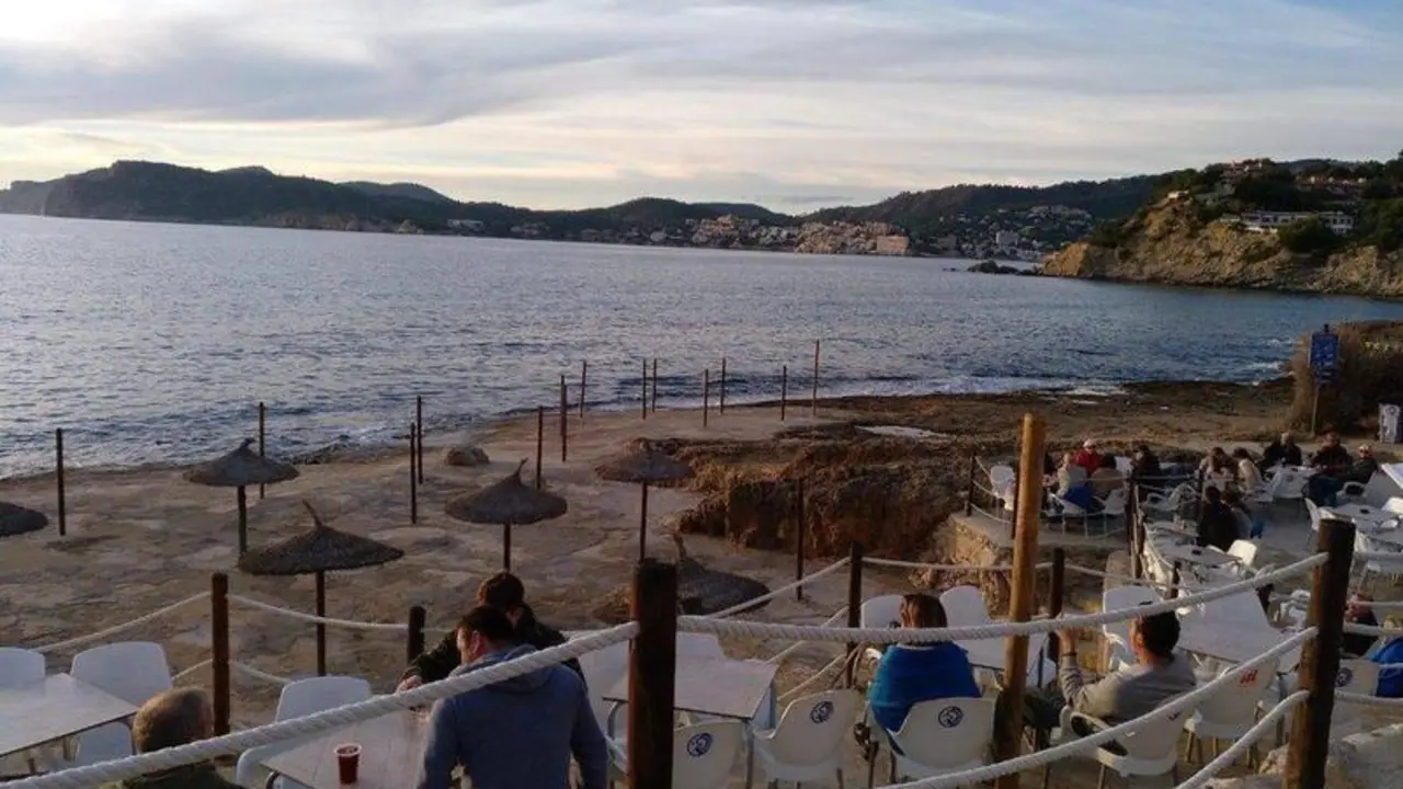 El Chiringuito en la Costa de la Calma, Mallorca - Facebook - El Chiringuito - Costa de la Calma