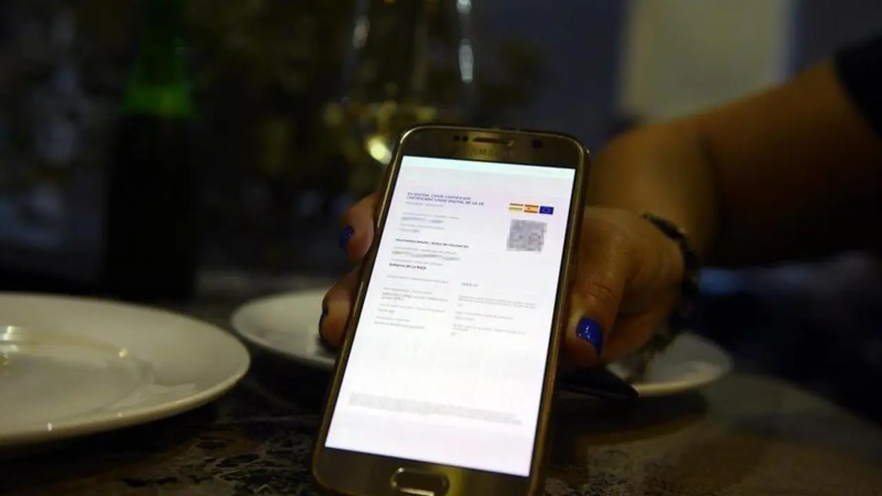  Certificado digital de vacunaci&oacute;n. - Rosa Veiga - Europa Press 