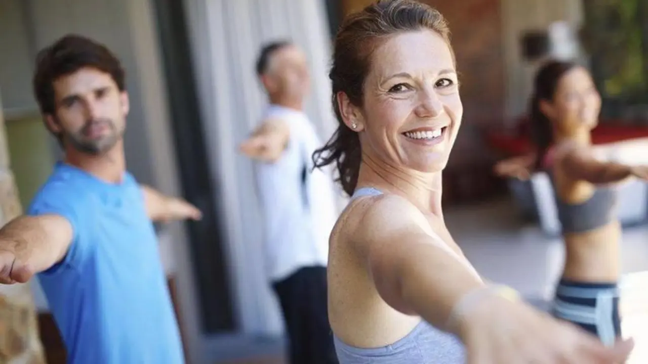 28-04-2016 Gente haciendo gimnasia. Sonrisa. Dientes. Deporte
ESPA&radic;&euml;A EUROPA MADRID SALUD
SANITAS
