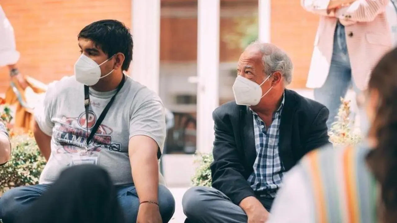  El director de Scholas, Jos&eacute; Mar&iacute;a del Corral, en un Encuentro de J&oacute;venes Iberoamericanos, en Madrid, en mayo 2021. - SCHOLAS OCURRENTES 
