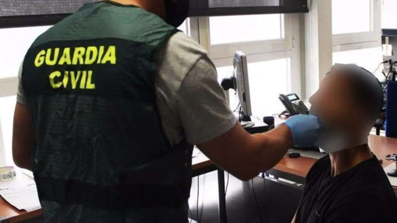  Detenido por agredir sexualmente a una mujer dormida en una fiesta - GUARDIA CIVIL 