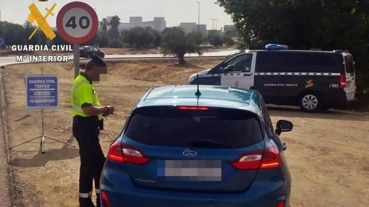  Control de alcoholemia del veh&iacute;culo - GUARDIA CIVIL 