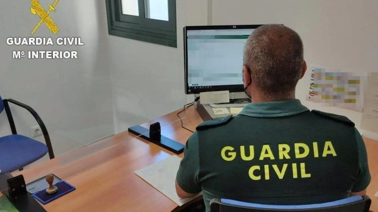  Agente de la Guardia Civil - GUARDIA CIVIL 