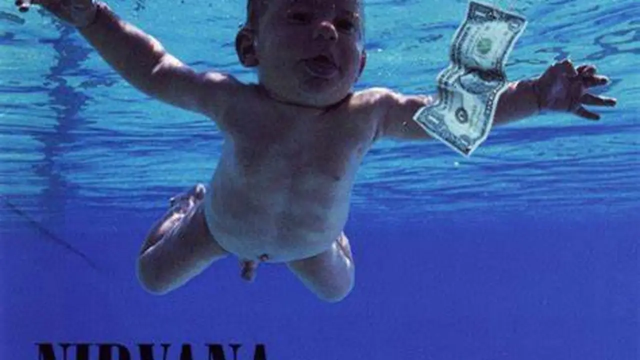  Portada de Album 'Nevermind' - obtenido de Discogs 