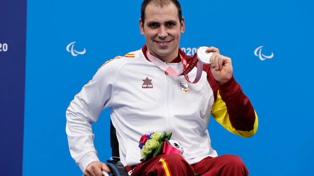  Toni Ponce gana la medalla de plata 