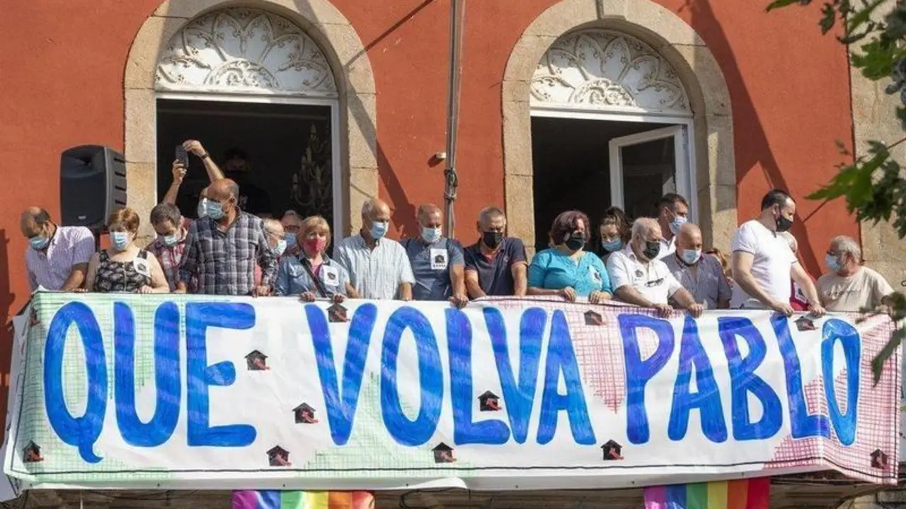  436C0F48-99EC-40AF-A6A6-C37FAD36D91D 