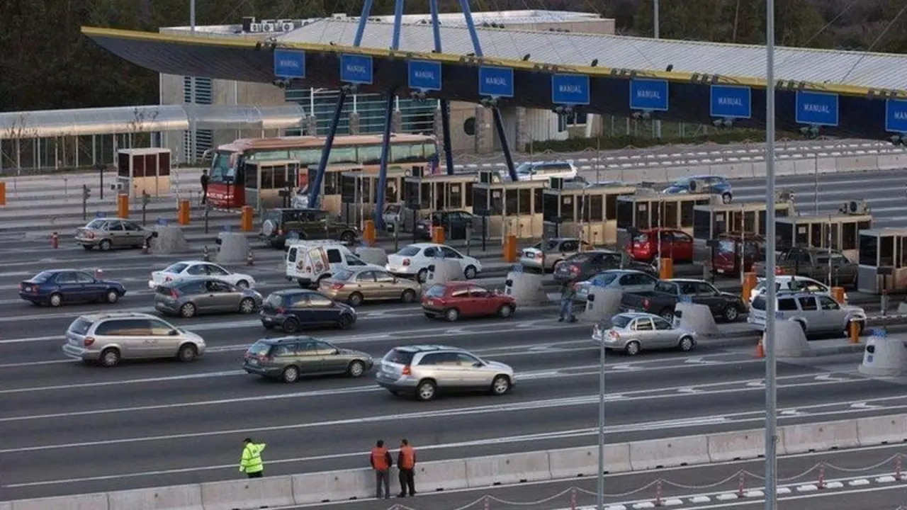  autopistas-y-autovias-de-peaje-el-gobierno-lo-acuerda-con-la-ue 