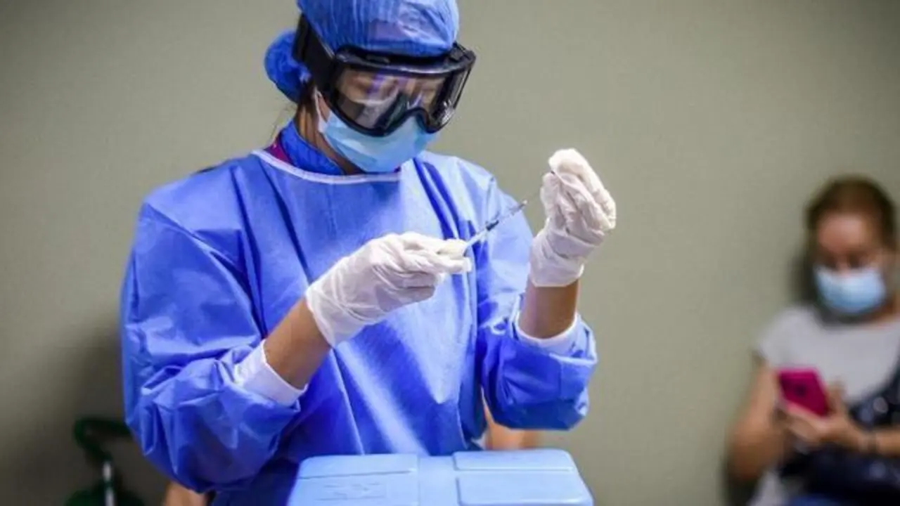  F96B67EA-A2C4-4F32-9A67-FDBEB89A5C2F 