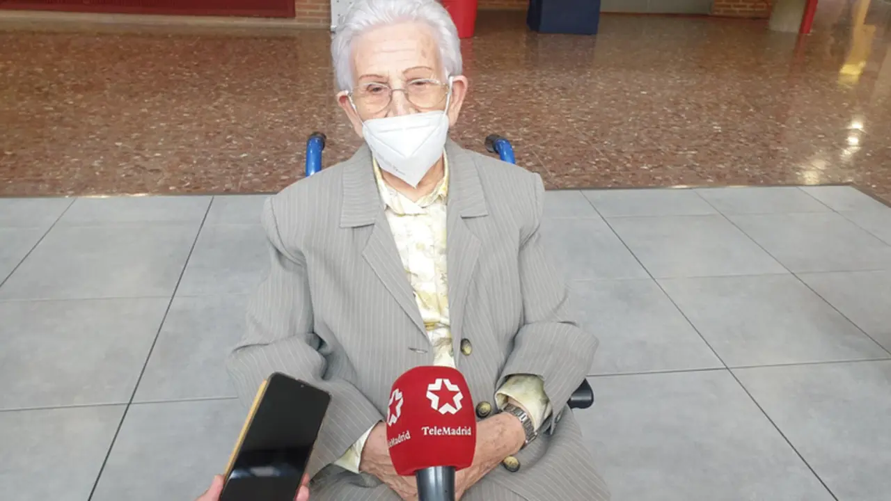  La primera vacunada contra el COVID-19 en Espa&ntilde;a, Araceli Hidalgo - EUROPA PRESS 