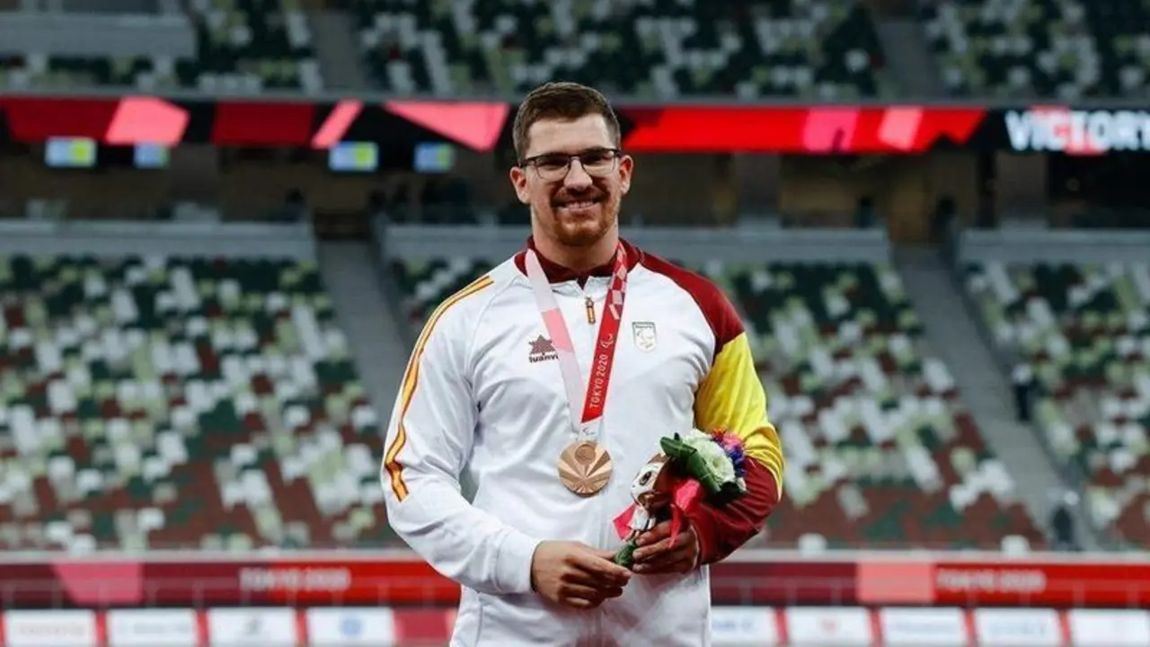  El atleta H&eacute;ctor Cabrera 