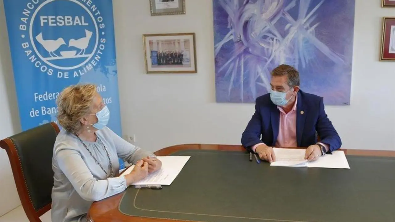  Pilar Gonz&aacute;lez de Frutos, Presidenta UNESPA y Miguel Fern&aacute;ndez, director de FESBAL 