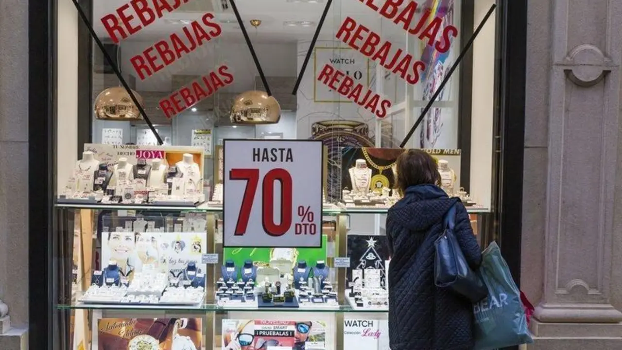  Rebajas de enero en Córdoba. - José León. 