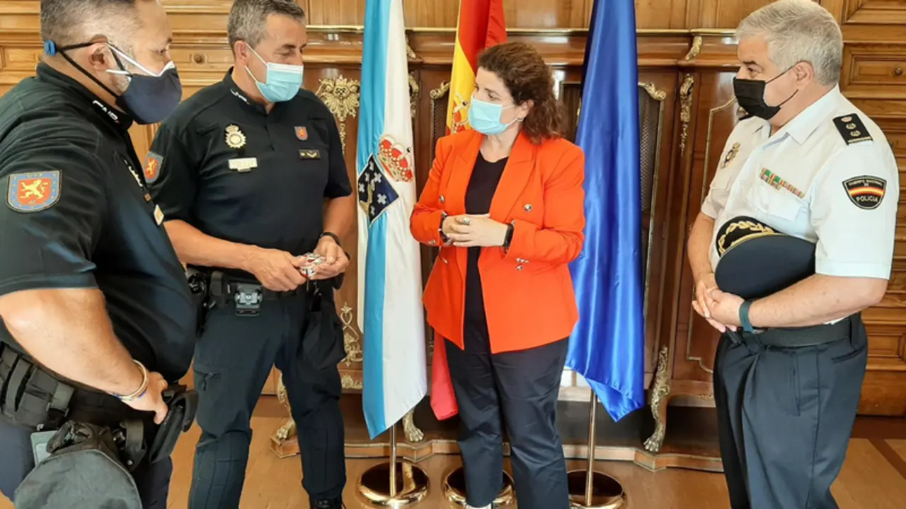  La subdelegada del Gobierno en A Coru&ntilde;a ensalza la labor humanitaria de las Fuerzas y Cuerpos de Seguridad - SUBDELEGACI&Oacute;N DEL GOBIERNO EN A CORU&Ntilde;A 