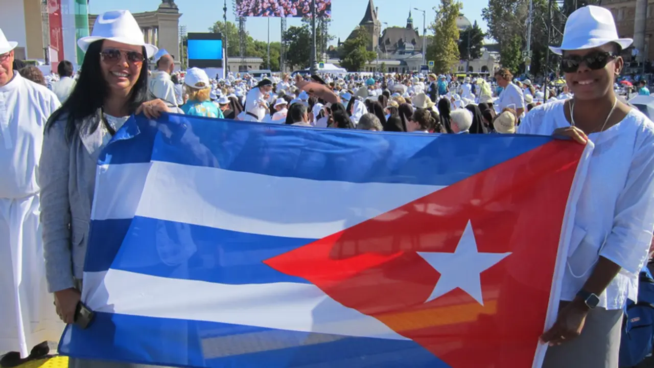  Los h&uacute;ngaros agradecen al Papa que haya querido clausurar el Congreso Eucar&iacute;stico de Budapest 