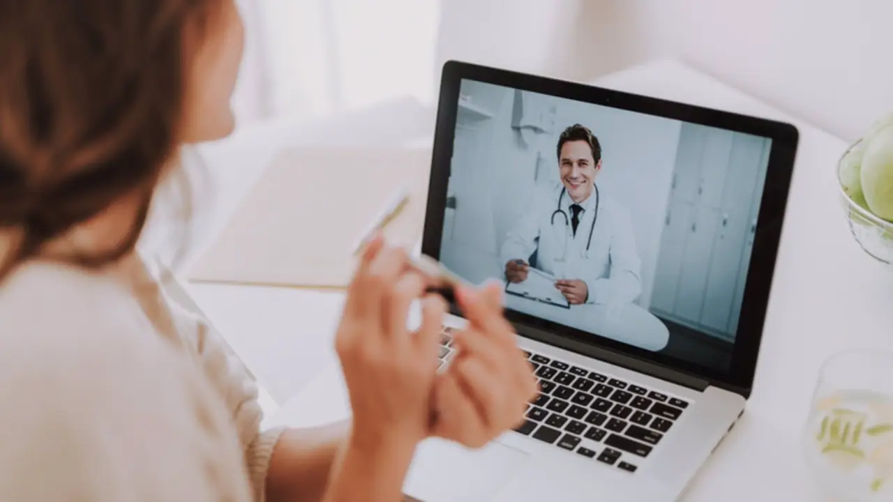  Pacientes conectados: la telemedicina aprueba con nota ante la crisis sanitaria 