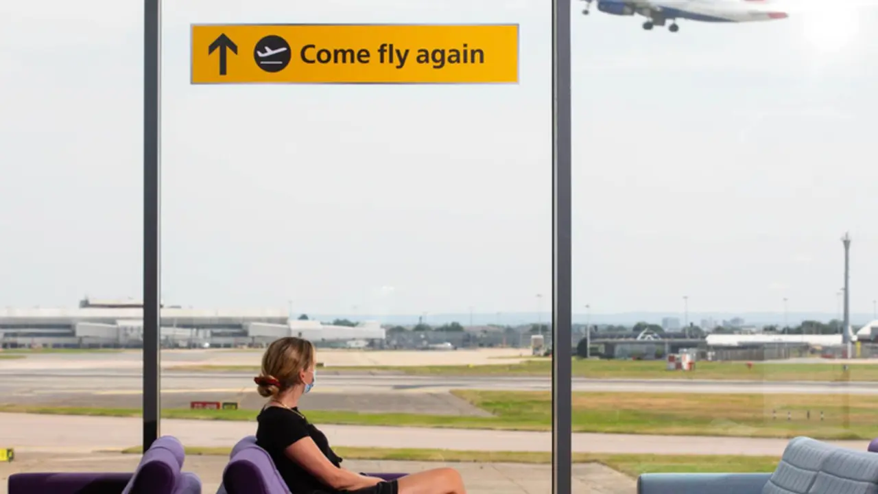  Archivo - Un avi&oacute;n despega del aeropuerto de Heathrow - David Parry/PA Wire/dpa - Archivo 