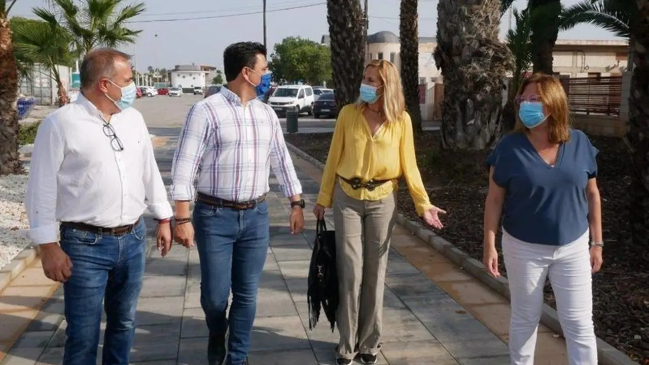  La vicesecretaria nacional de Organizaci&oacute;n del PP, Ana Beltr&aacute;n, con alcaldes, portavoces y concejales del PP de los municipios ribere&ntilde;os del Mar Menor - PP 