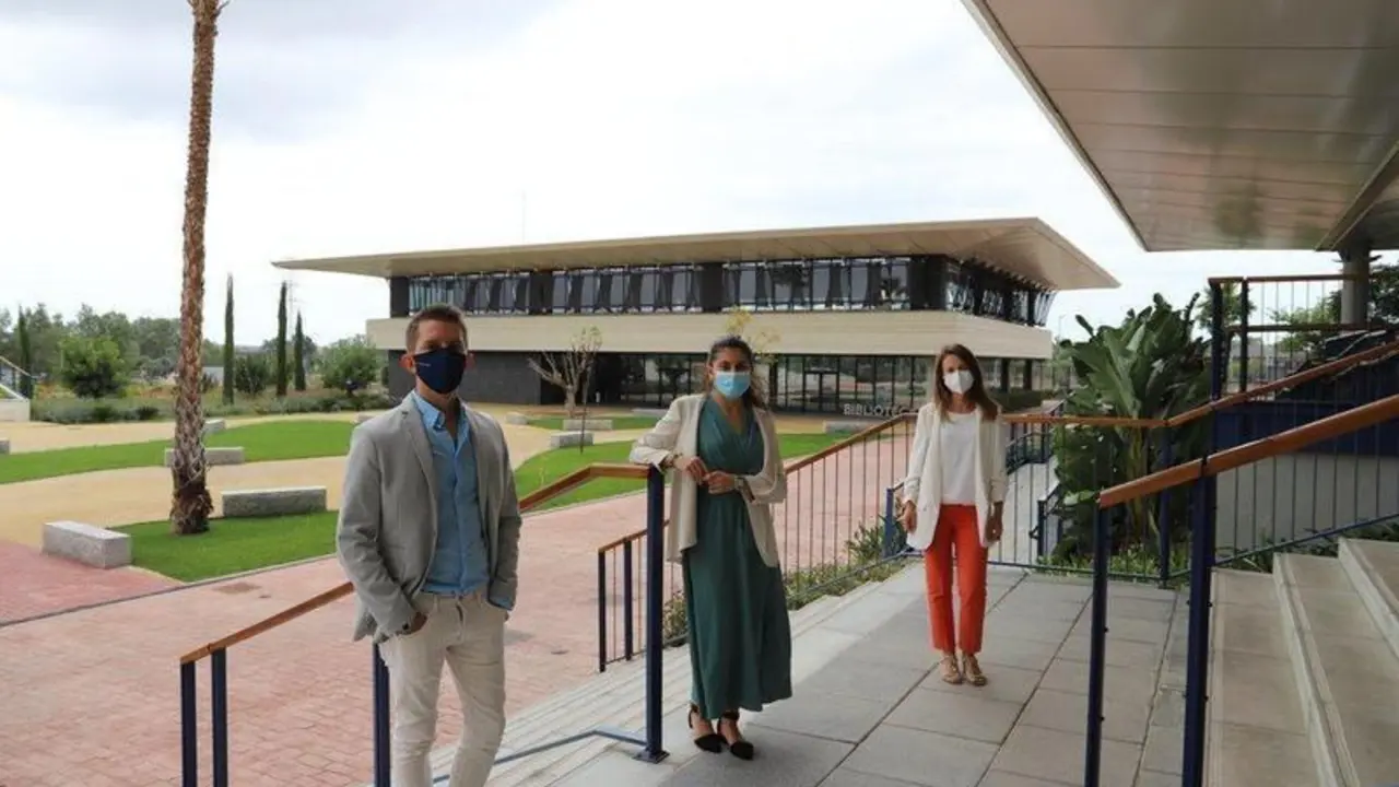 <p> A76BFE15-37DA-45CD-BAFA-22A2638103E0 </p>