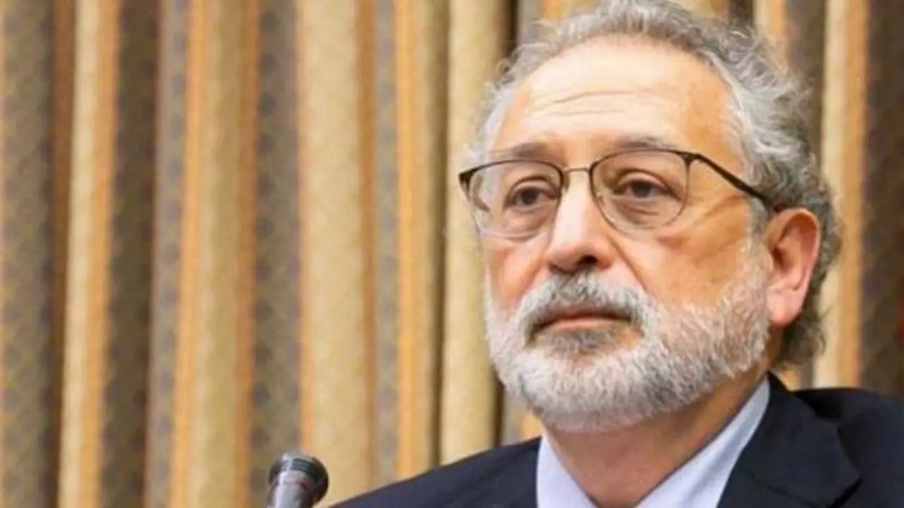 <p> Dr. L&oacute;pez Acu&ntilde;a | TVE </p>