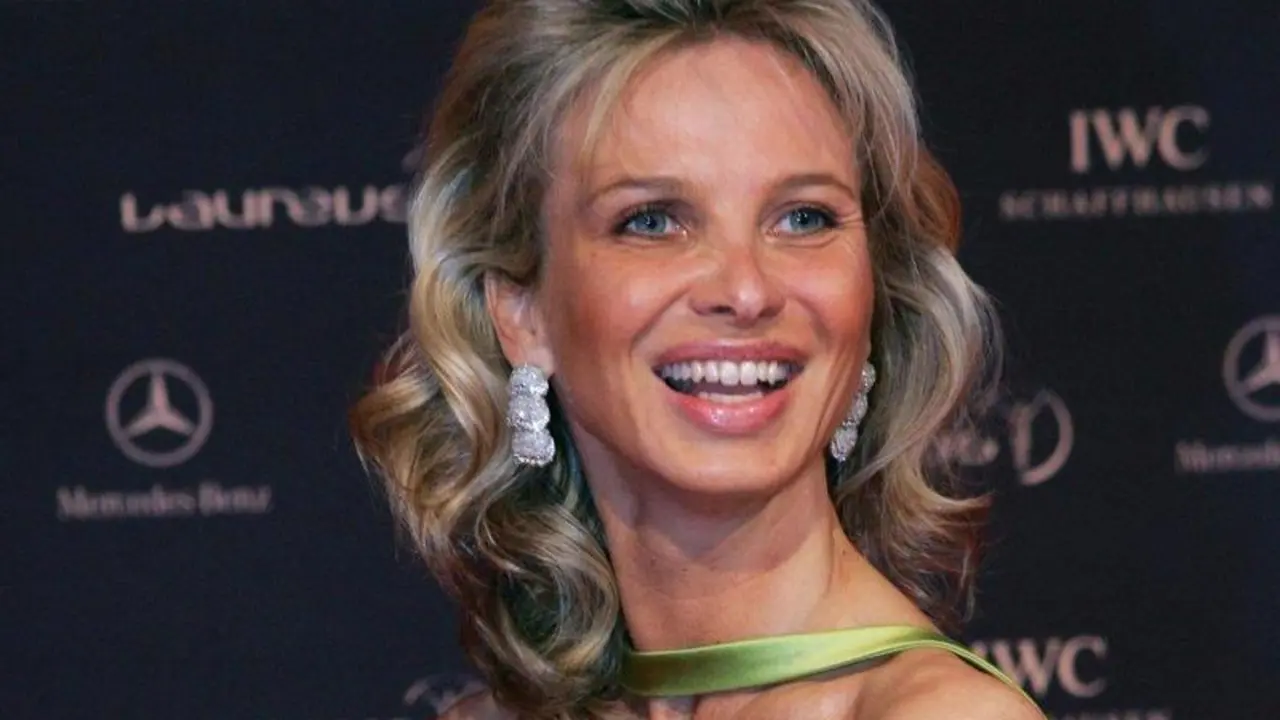 <p> Corina | EP </p>