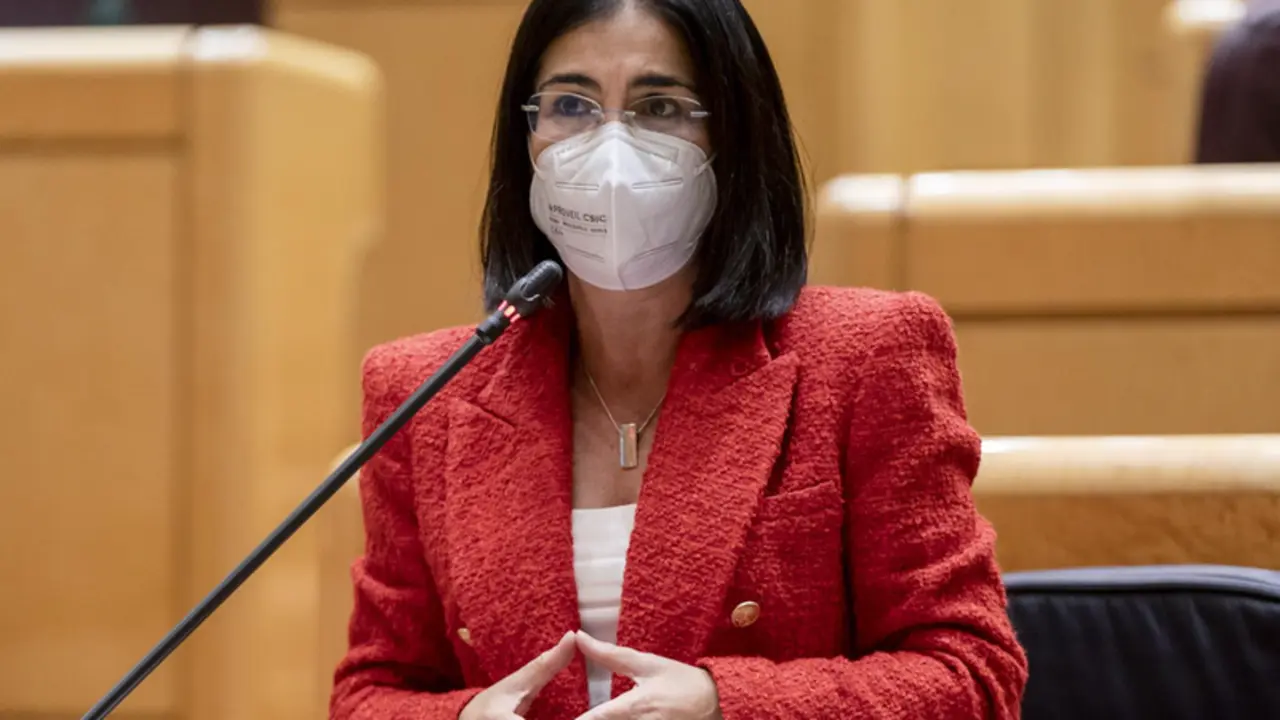 <p> La ministra de Sanidad, Carolina Darias, interviene en una sesi&oacute;n de control al Gobierno en el Senado, a 5 de octubre de 2021, en Madrid, (Espa&ntilde;a). - A. P&eacute;rez Meca - Europa Press </p>