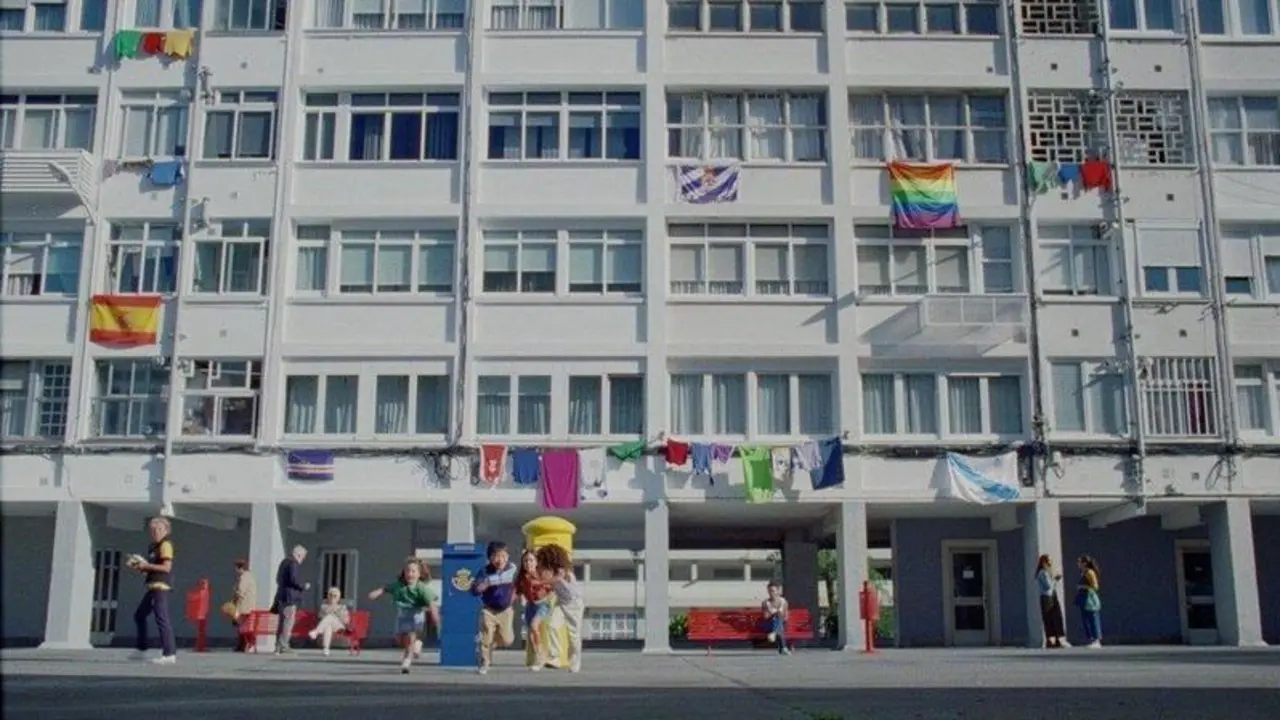 <p> Plaza con buzones </p>