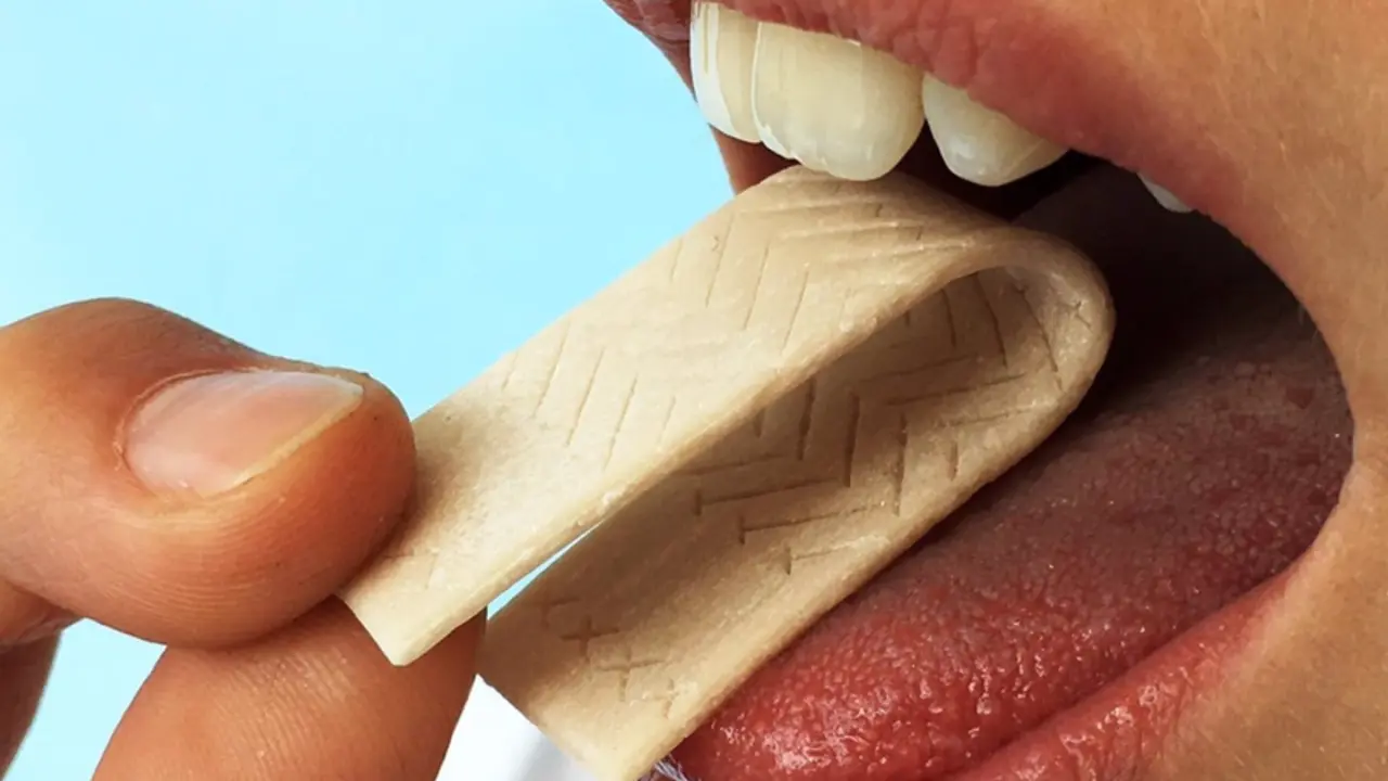 <p> Archivo - CHICLE QUE ES CAPAZ DE DETECTAR LA INFLAMACI&Oacute;N ORAL - JMU - Archivo </p>