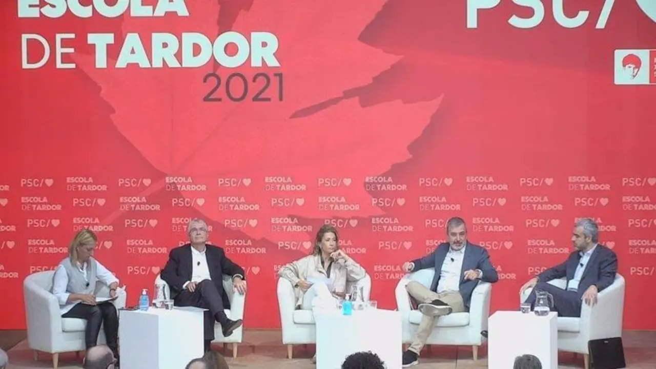 <p> Ministra de Transportes, Raquel S&aacute;nchez; presidentes de Renfe y Aena, Isa&iacute;as T&aacute;boas y Maurici Lucena; primer teniente de alcalde de Barcelona, Jaume Collboni, y alcaldesa de Badia del Vall&egrave;s, Eva Menor. - PSC </p>