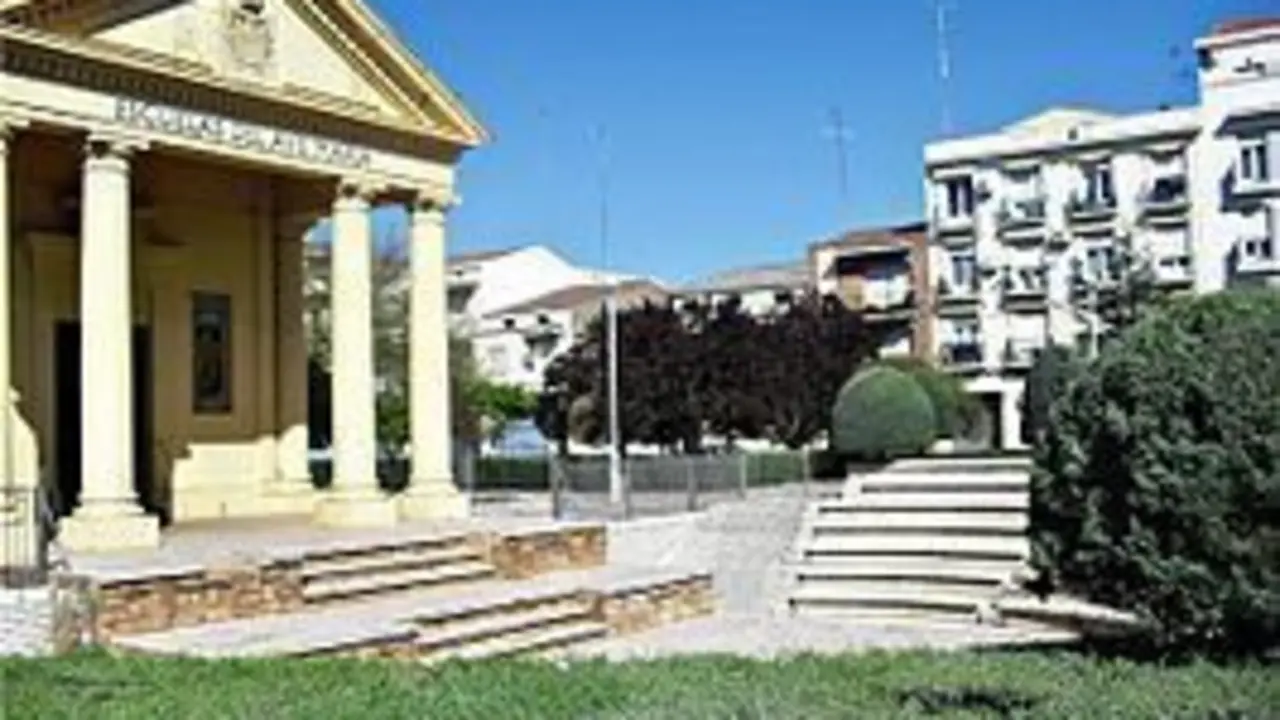 <p> Anfiteatro_Ave_Mar&iacute;a_de_Don_Benito </p>