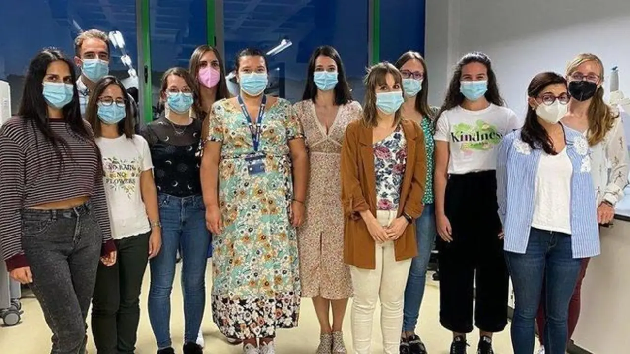 <p> Nat&aacute;lia Lima, Marcos Fernandez Fondevila y Eva N&oacute;voa </p>