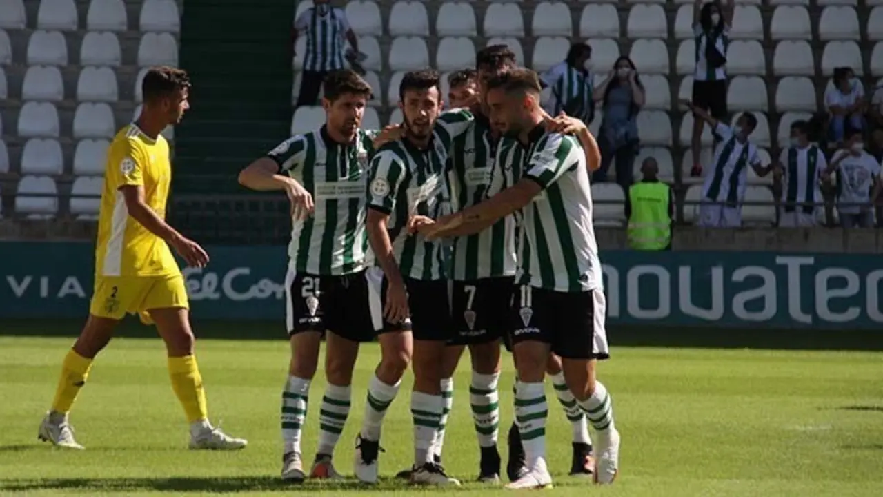 <p> El C&oacute;rdoba C.F en su victoria ante el UD San Fernando </p>