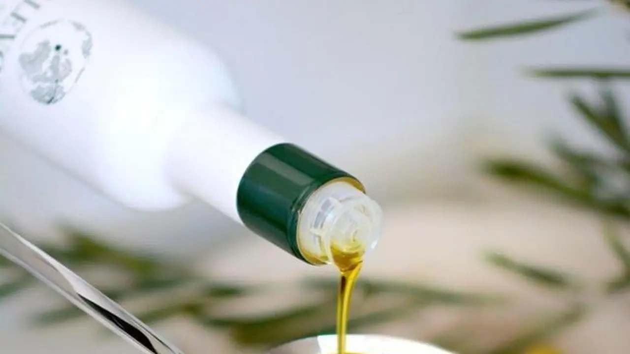 <p> ALEVOO AOVE </p>