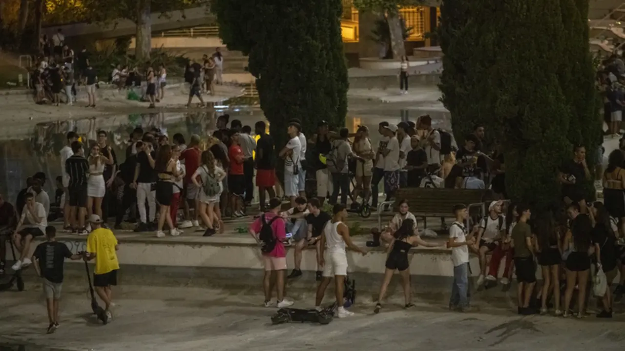 <p> Sanidad notifica 2.528 casos y 31 muertes por COVID-19, con un ligero aumento de la incidencia hasta 43 </p>